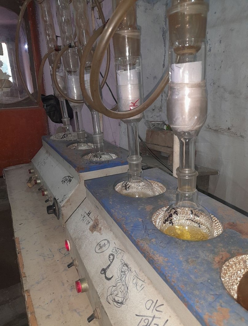 Extraction, , condensation process via hexane oil extraction procedure from ŕìce bran powder samples